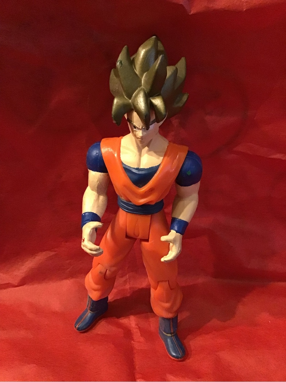 Dragonball z super Saiyan Goku 2001 action figure